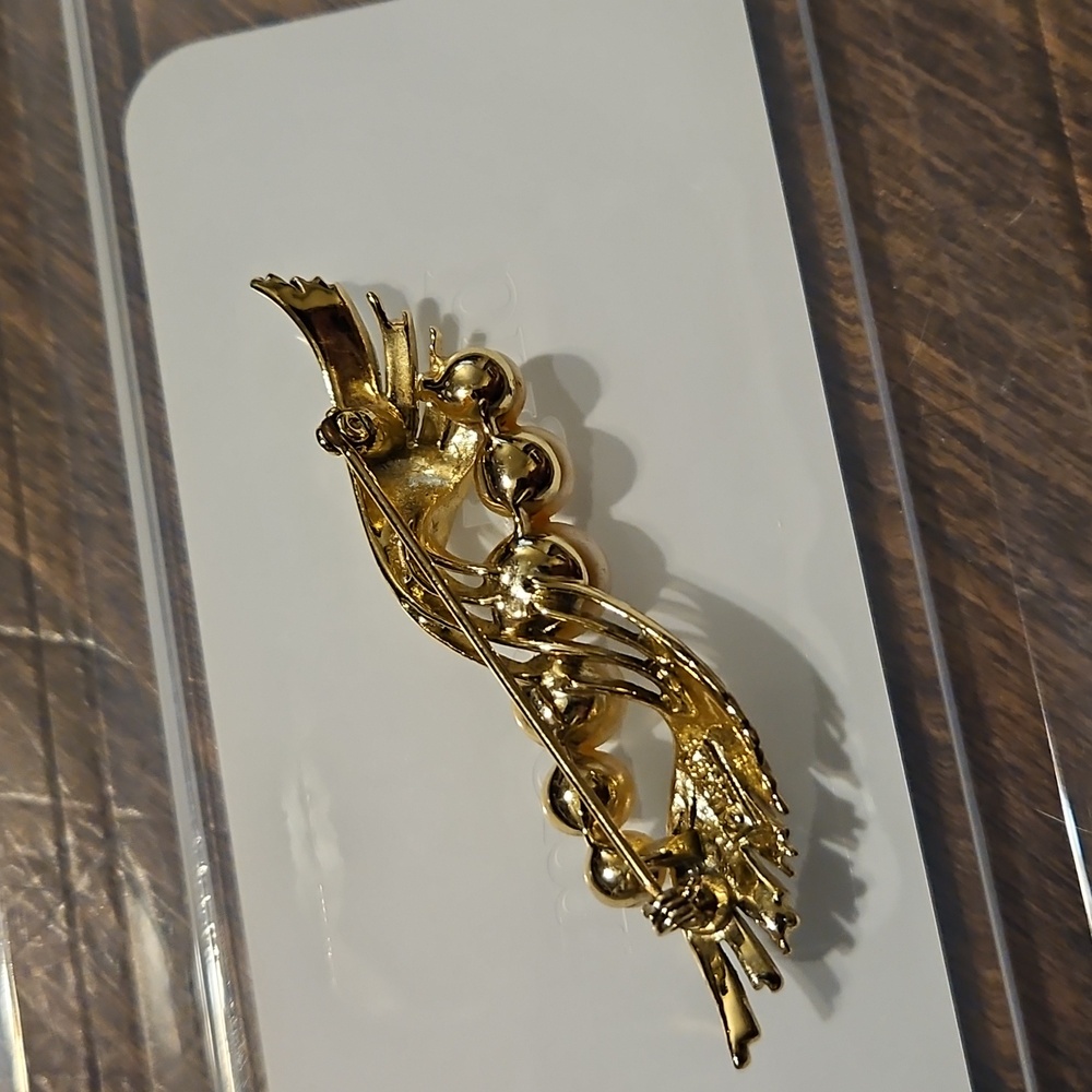 Lisner Brooch - Picture 2 of 3